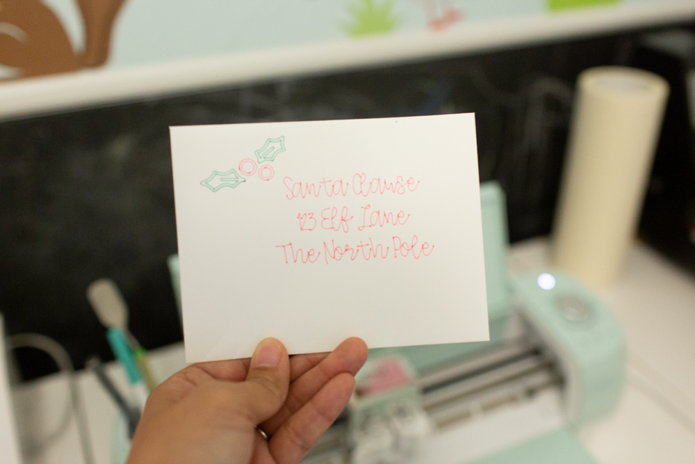 how to write text on a picture in cricut