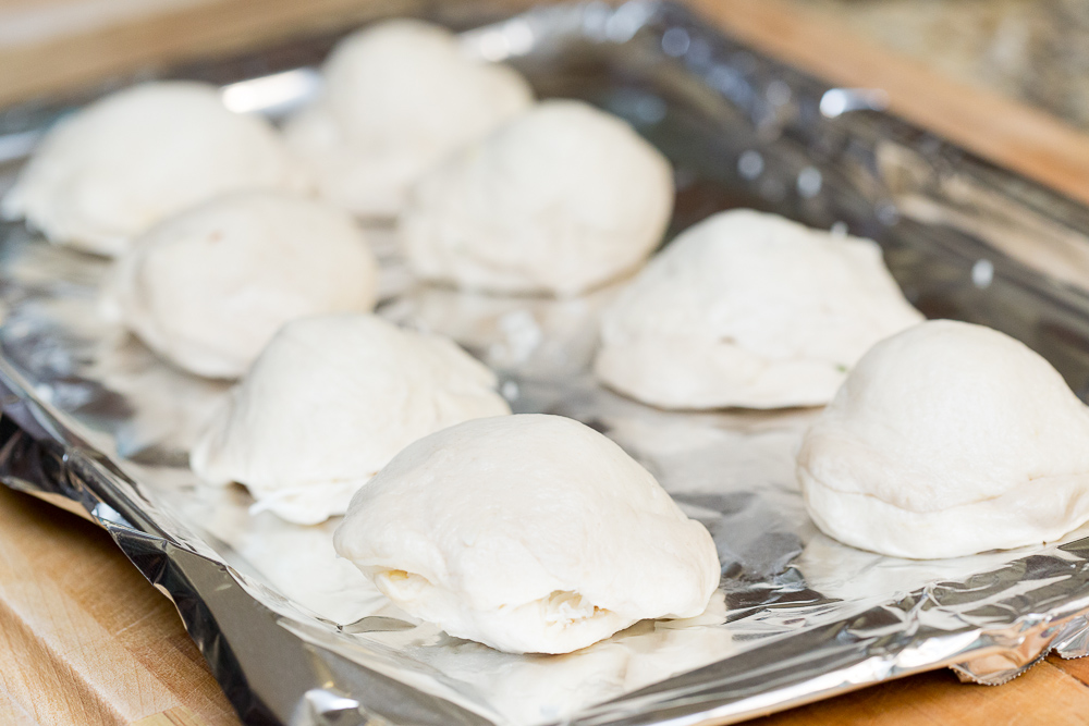 garlic parmesean biscuits with meatballs17