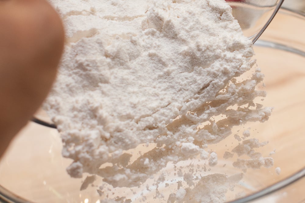 Instant oatmeal cookies for breakfast with vanilla ingredients