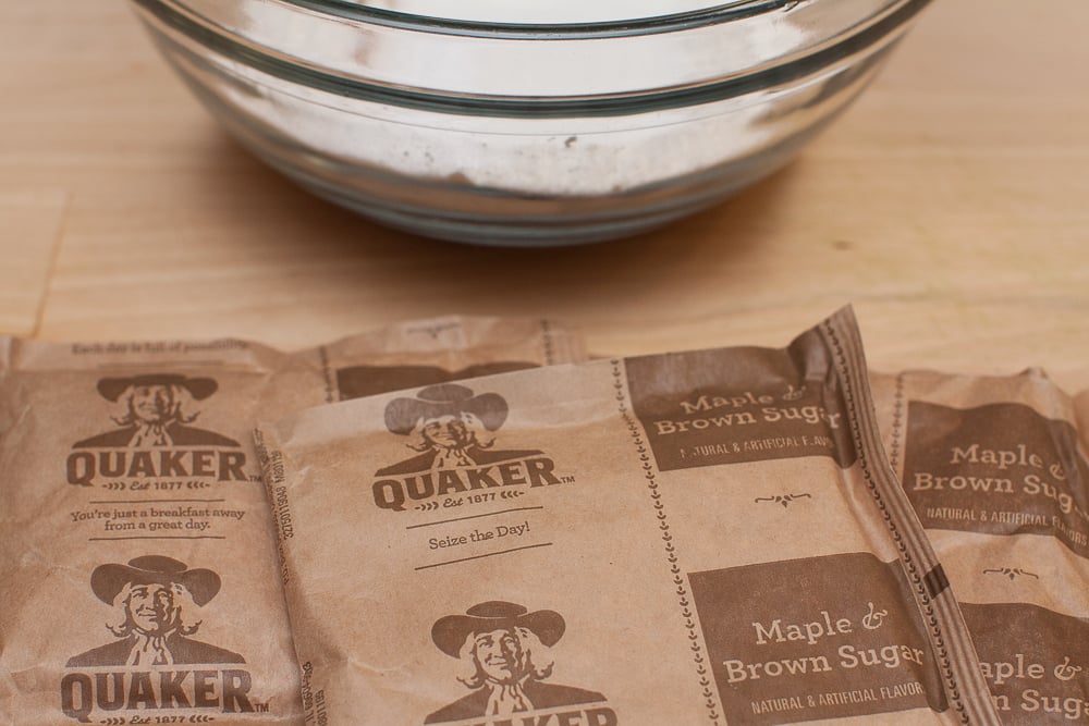 Instant oatmeal cookies for breakfast with vanilla ingredients