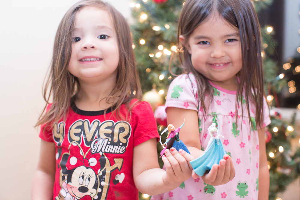 reindeer kissing ornament project101