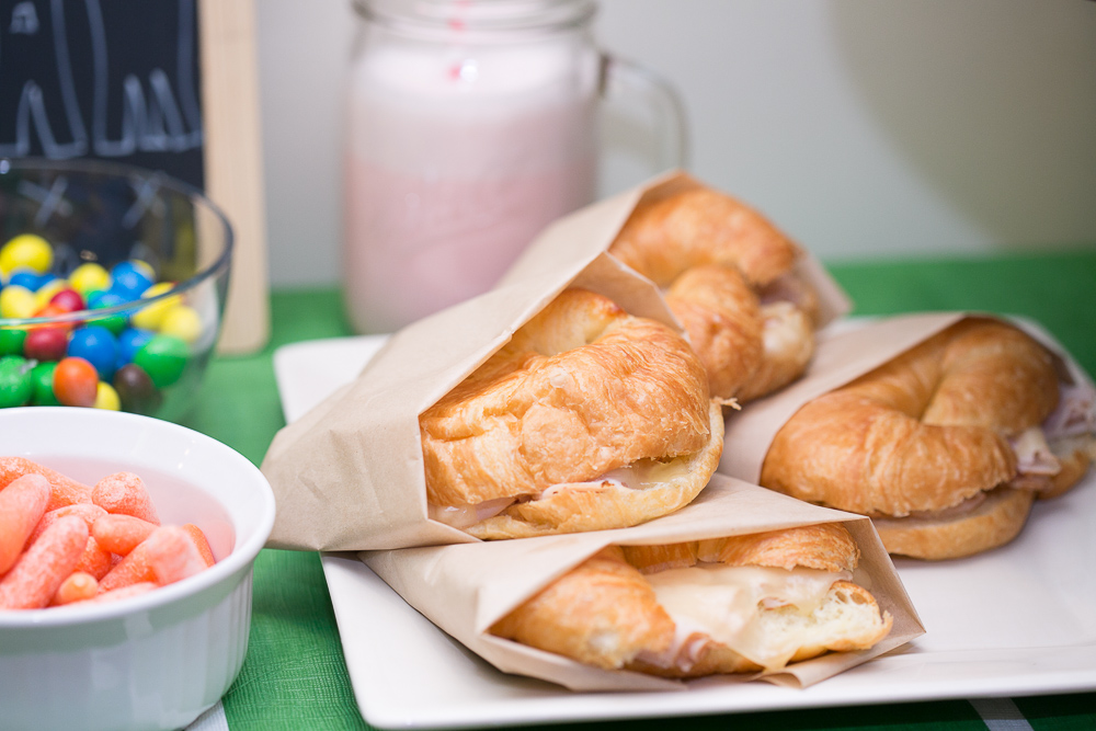superbowl game day tablescape 