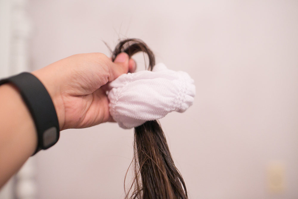 how to make a bun out of a leg warmers 0001