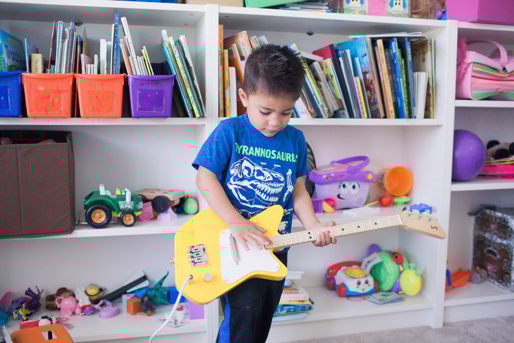 guitar lessons for kids loog guitar review