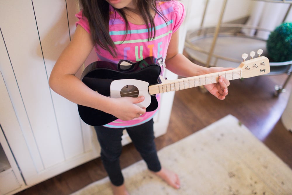 guitar lessons for kids loog guitar review