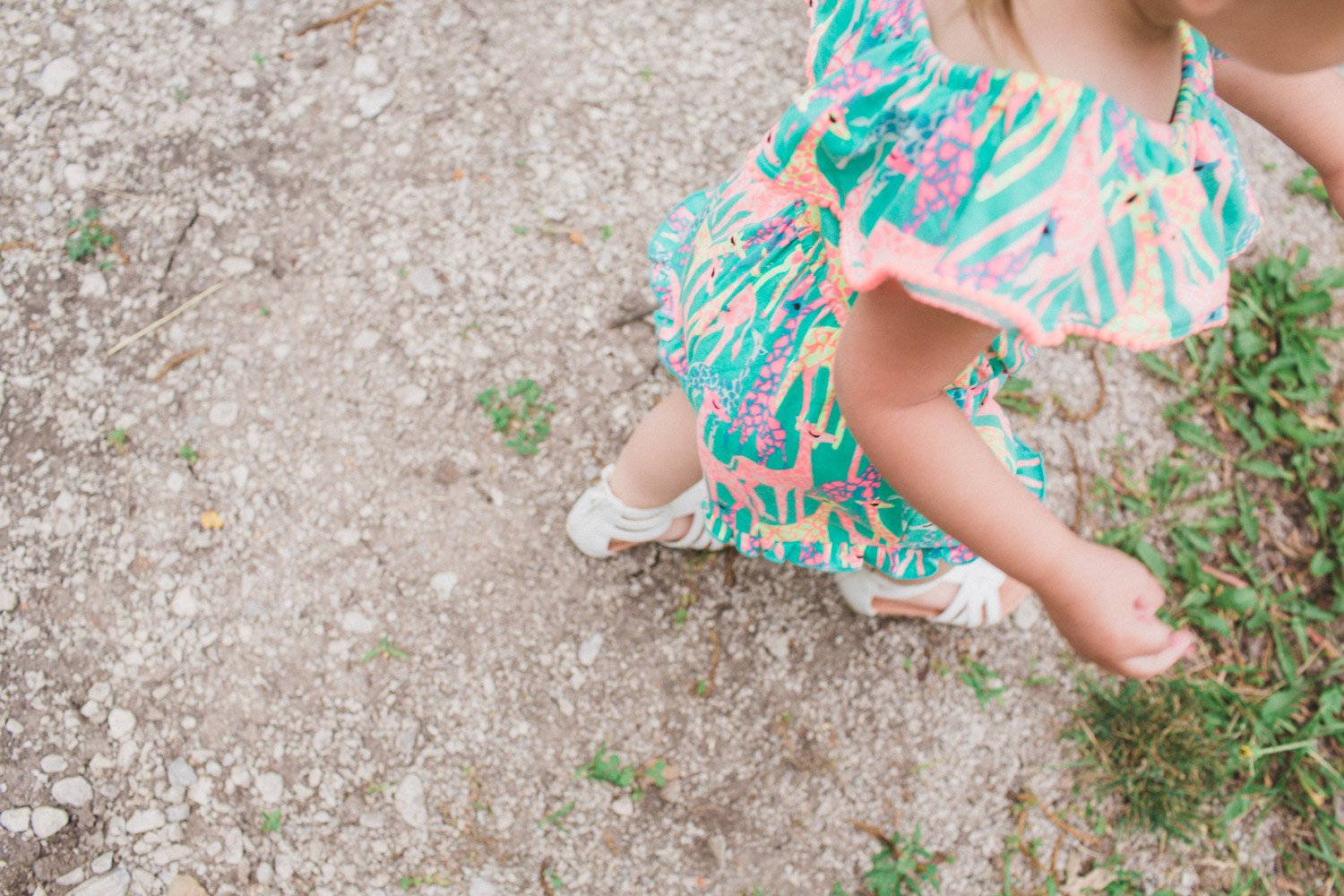 Giraffe Romper for Kids - Safari Zoo Jungle Themed Romper for little girls that is super adorable and cute! Great outfit for a two year old.