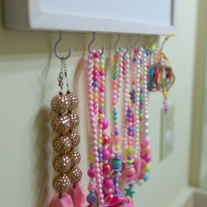 kids DIY jewelry organizer display