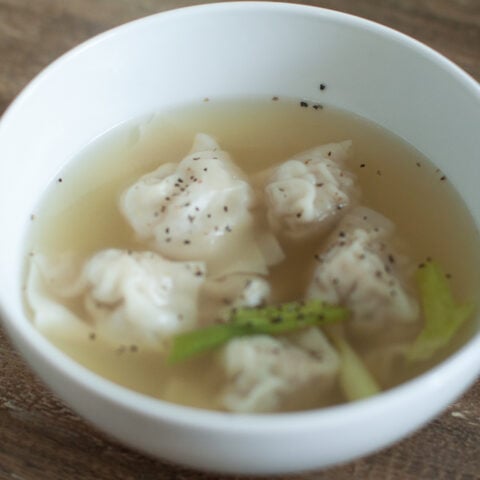 Easy Wonton Soup Recipe featured by top US food blogger, Sengerson