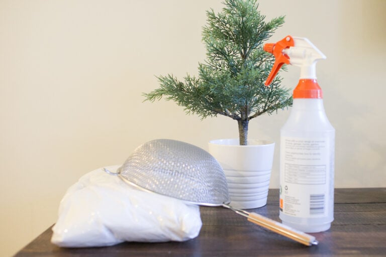 Ultimate Guide on How to Flock a Christmas Tree