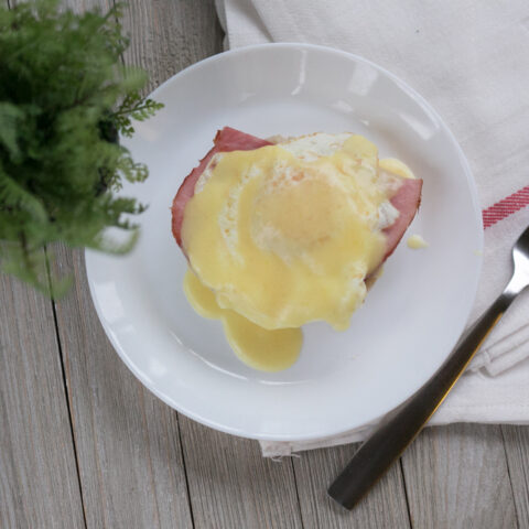 eggs-benedict-easy-hack-shortcut_9000-1