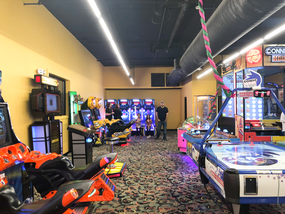 Great Wolf Lodge Kansas City KS Review with Our Family of Six