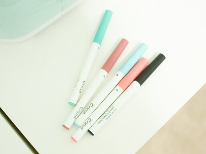 using markers and pens to write with cricut machine
