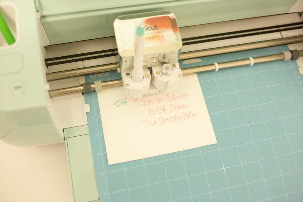 using markers and pens to write with cricut machine