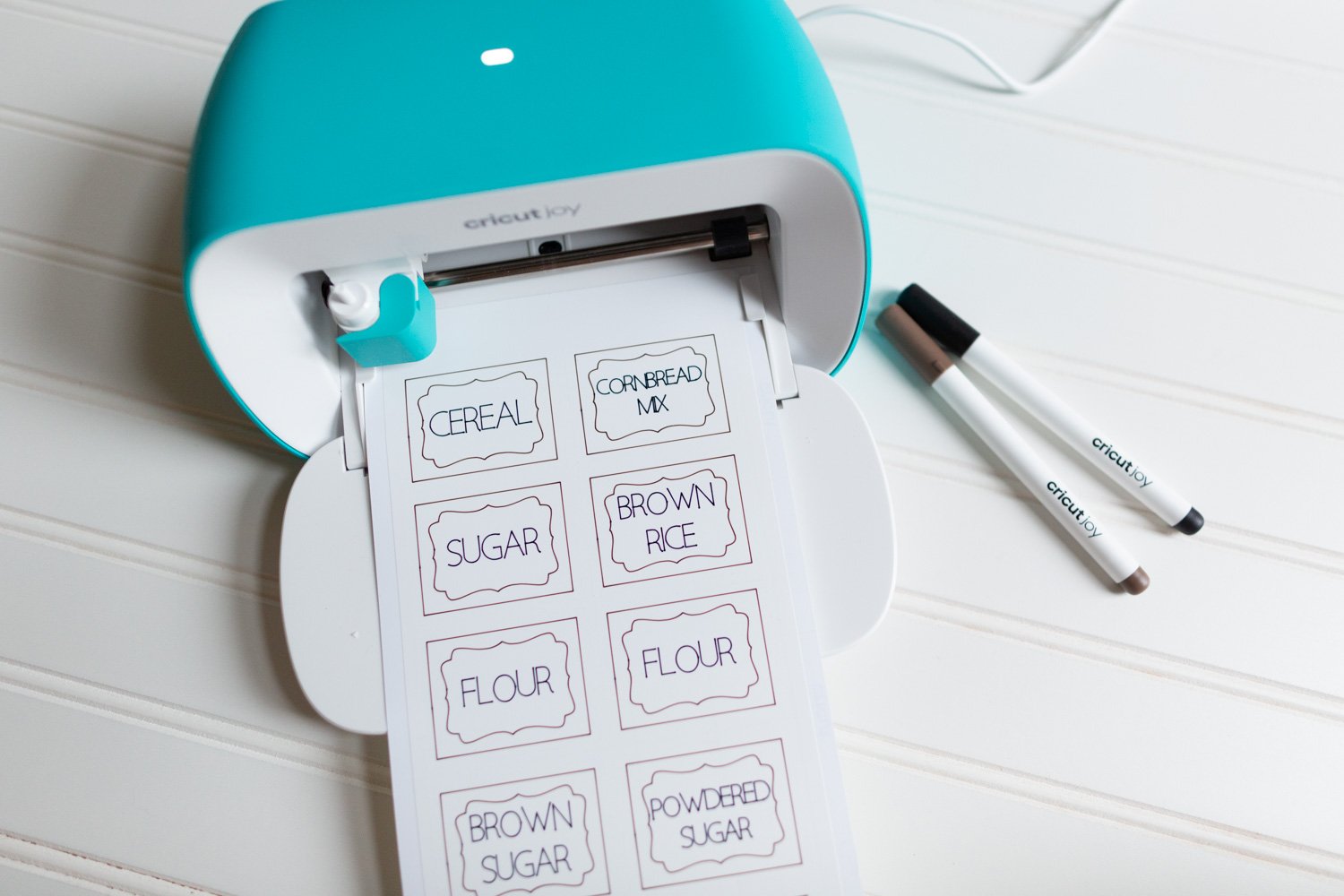 how to make pantry labels with Cricut Joy using Smart Label Writable Vinyl