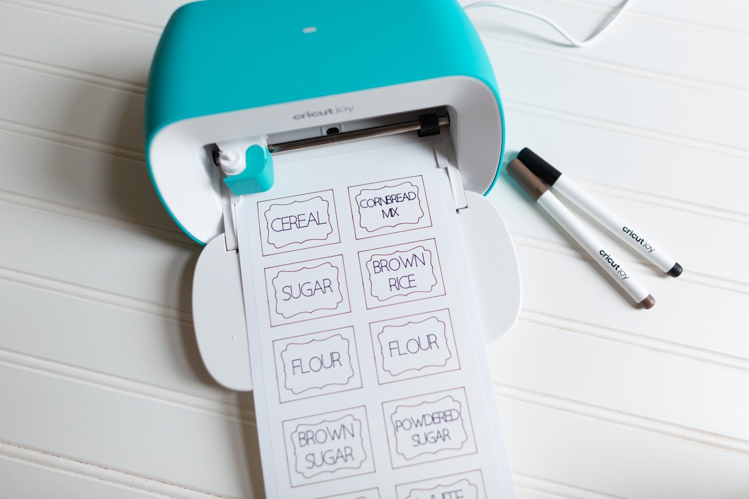 Organization labels with Cricut Joy Smart Materials