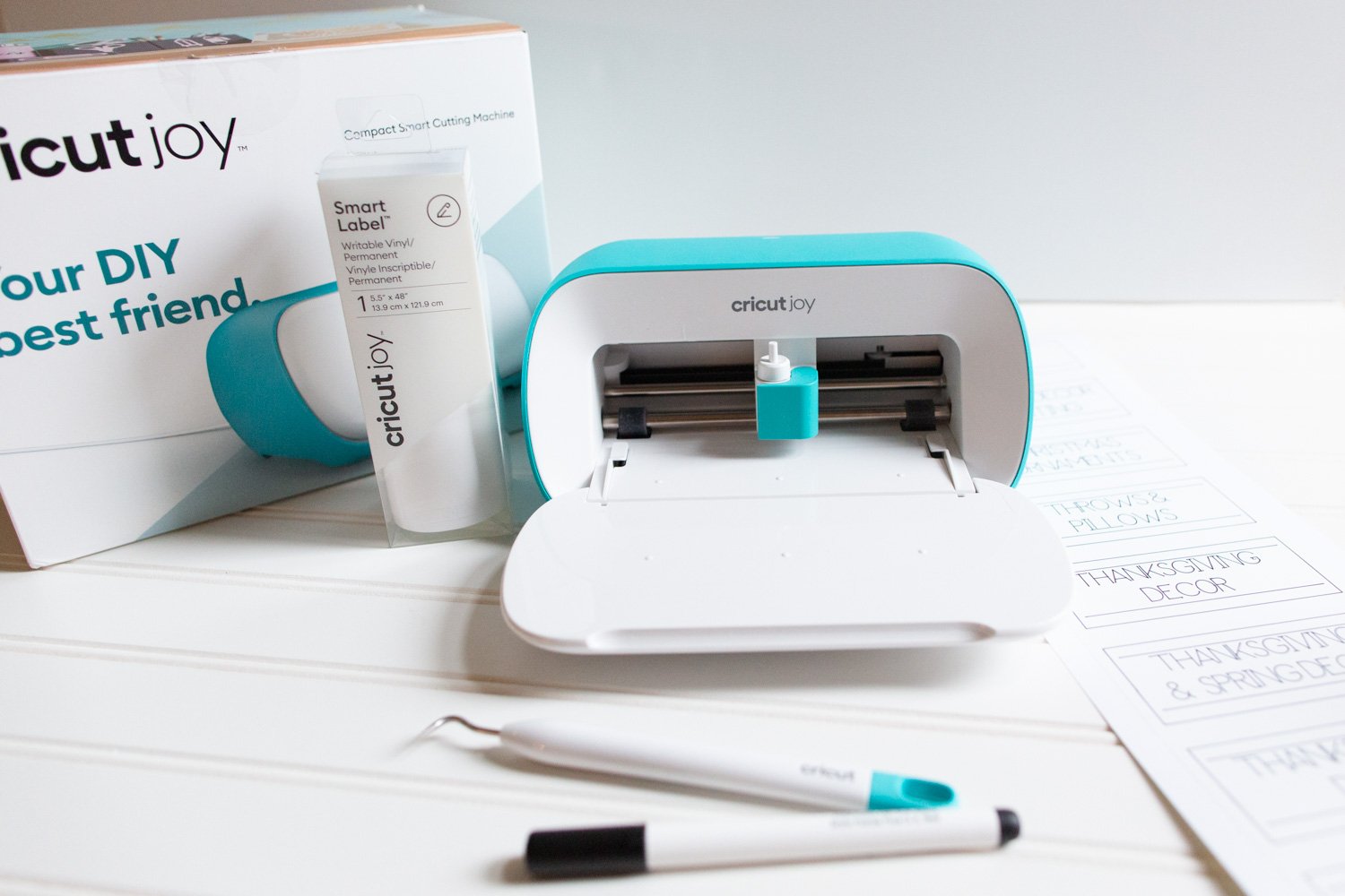 how to make pantry labels with Cricut Joy using Smart Label Writable Vinyl