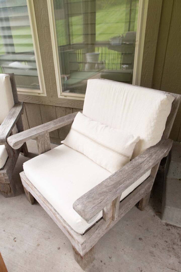 DIY Outdoor Cushion Covers with Zipper Tutorial (Easy & Cheap)