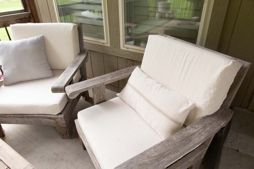 DIY Outdoor Cushion Covers with Zipper Tutorial (Easy & Cheap)