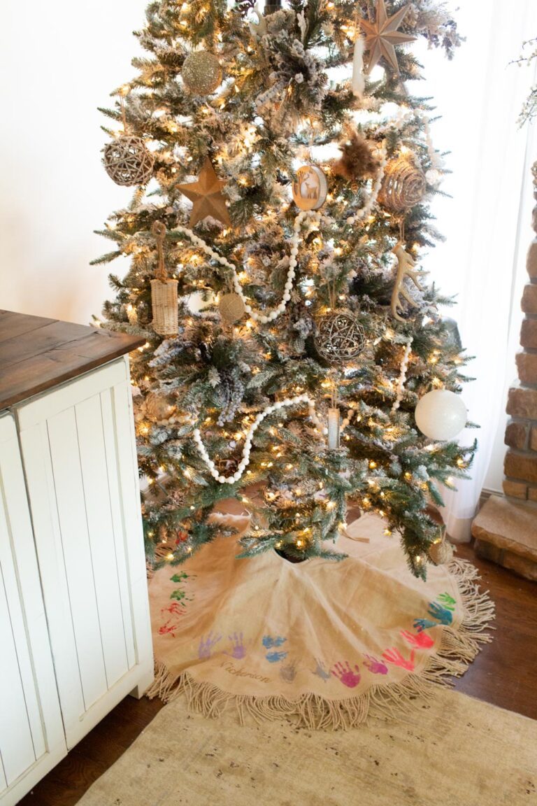 How to Make a Christmas Tree Skirt with Handprints Family Keepsake