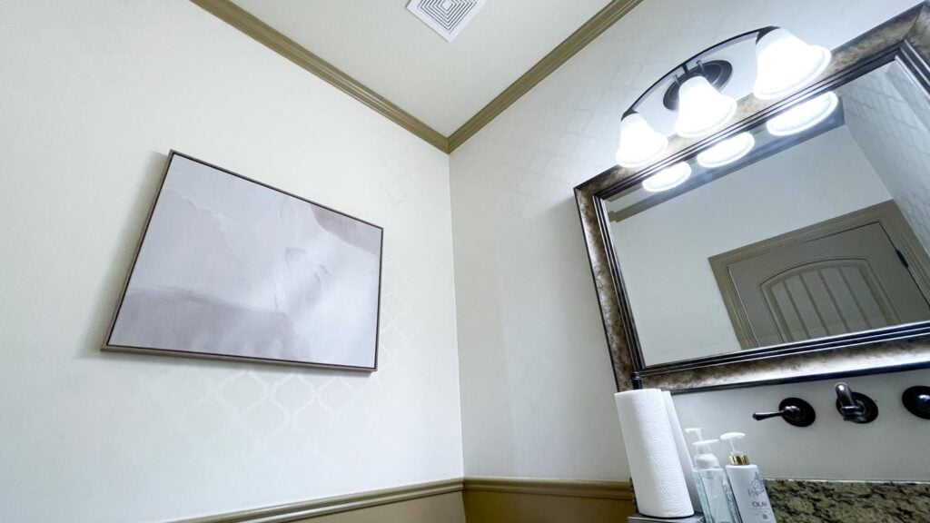 diy wall pattern paint with same color different sheen wall