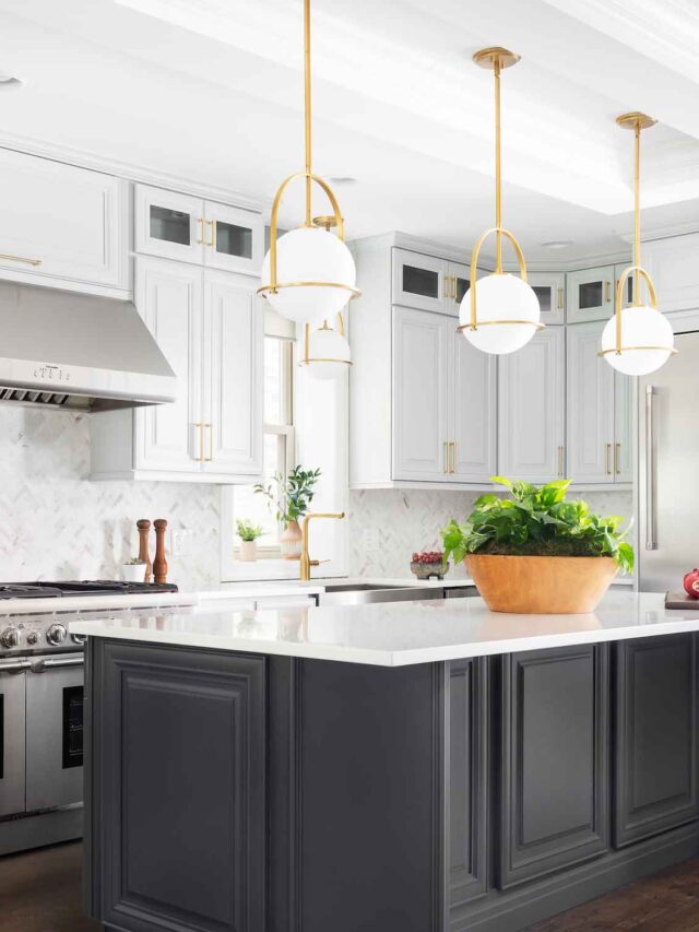 Create a Cozy Kitchen Banquette: Tips & Ideas